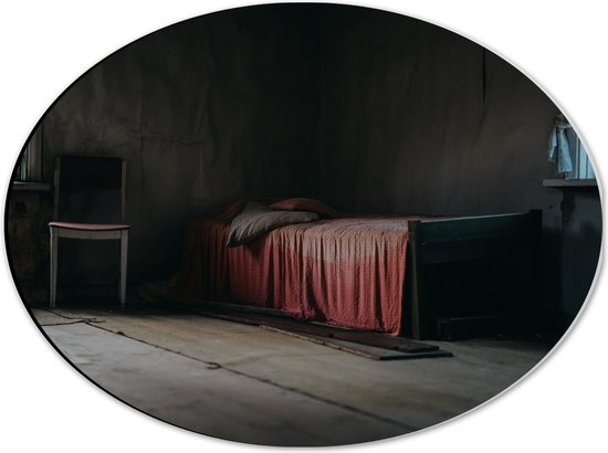 Dibond Ovaal - Bed met Rood Dekbedovertrek in Houten Kamer - 40x30 cm Foto op Ovaal (Met Ophangsysteem)