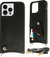 Casemania Coque pour Apple iPhone 13 Pro Zwart - Coque arrière avec sangle - Porte-cartes et cordon