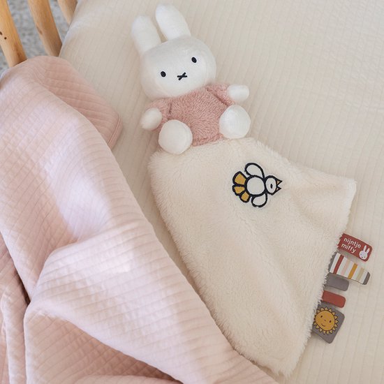 Nijntje Knuffeldoekje Fluffy pink van Tiamo — afbeelding 4