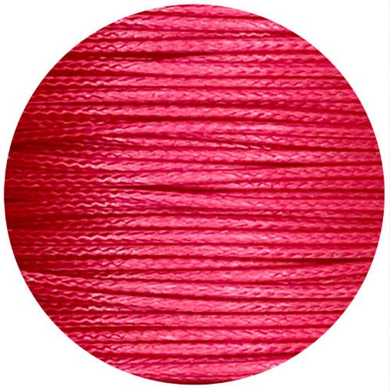 Een close-up van rood waxkoord, de draden zijn dicht bij elkaar.