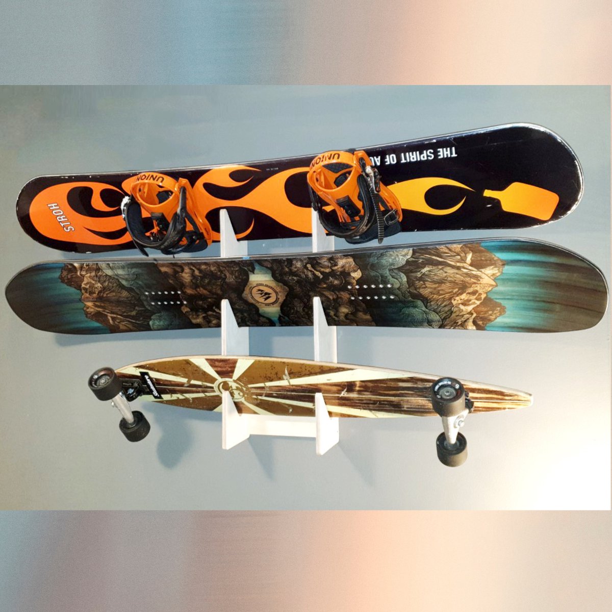 SUPPORTS DE PLANCHES - SUPPORTS MURAUX POUR 3 LONGBOARDS / SKATEBOARDS | bol