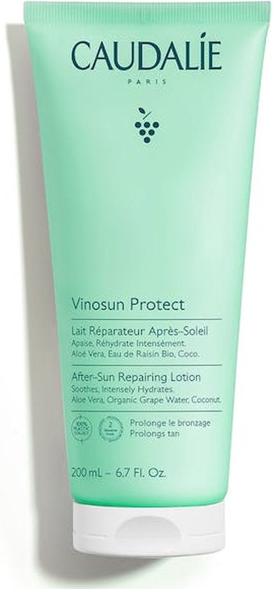 Caressende groene tube Caudalie Vinosun Protect After-Sun Repairing Lotion met witte dop.