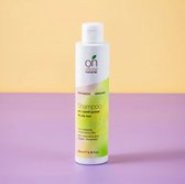 onYOU Natuurlijke Shampoo voor vet haar - Met Rozemarijnextract - Zuiverende Shampoo - helpt om vetafscheiding zacht te verminderen - mild op haar en hoofdhuid - 200 ml - Officina Naturae