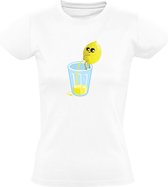 Citroen plast in een glas Dames T-shirt - fruit - drank - vitamine - limonade - citroensap - frisdrank - plassen - schattig - humor - grappig