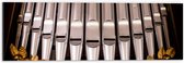 Dibond - Close-up van Pijpen van Draaiorgel - 60x20 cm Foto op Aluminium (Met Ophangsysteem)