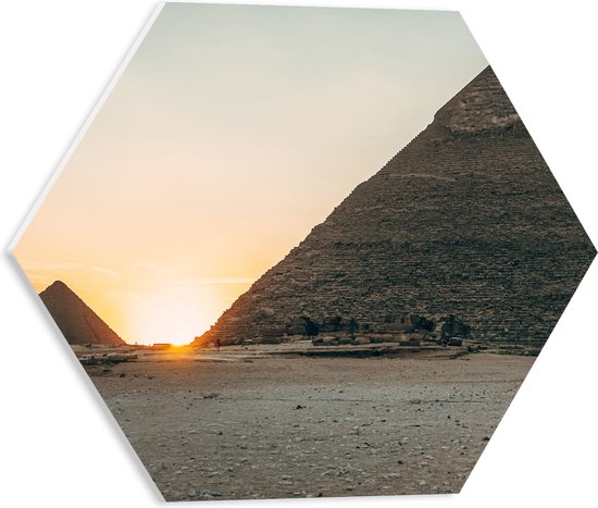 PVC Schuimplaat Hexagon - Woestijn met Piramides - Egypte - 40x34.8 cm Foto op Hexagon (Met Ophangsysteem)