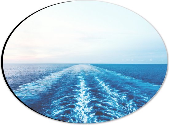 WallClassics - Dibond Ovaal - Sporen van Boot in de Zee - 28x21 cm Foto op Ovaal (Met Ophangsysteem)