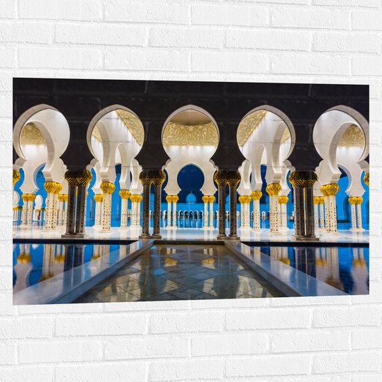 Muursticker - Prachtig Versierde Binnenkant van Sjeik Zayed Moskee in Abu Dhabi - 105x70 cm Foto op Muursticker