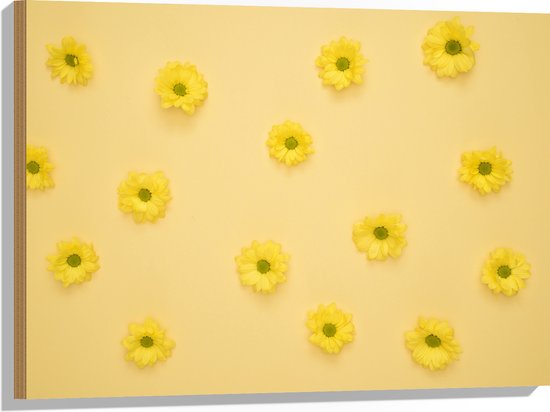 Hout - Donkergele Bloemen op een Lichtgele Achtergrond - 80x60 cm - 9 mm dik - Foto op Hout (Met Ophangsysteem)