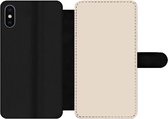 Bookcase Geschikt voor iPhone XS Max telefoonhoesje - Beige - Effen kleur - Met vakjes - Wallet case met magneetsluiting