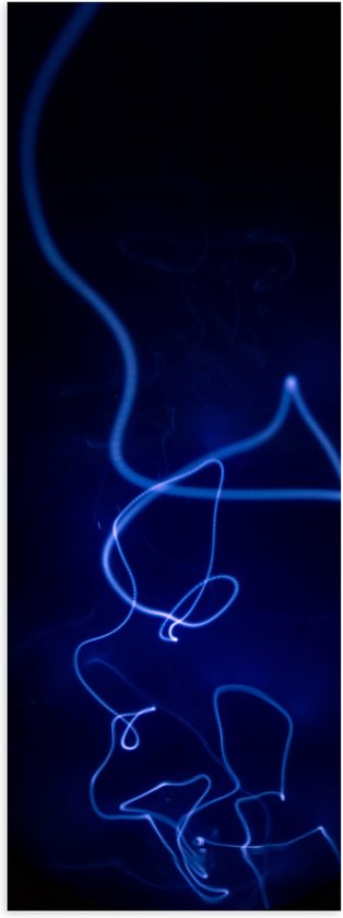 Poster (Mat) - Blauwe Lichtstrepen tegen Zwarte Achtergrond (Niet Lichtgevend) - 20x60 cm Foto op Posterpapier met een Matte look