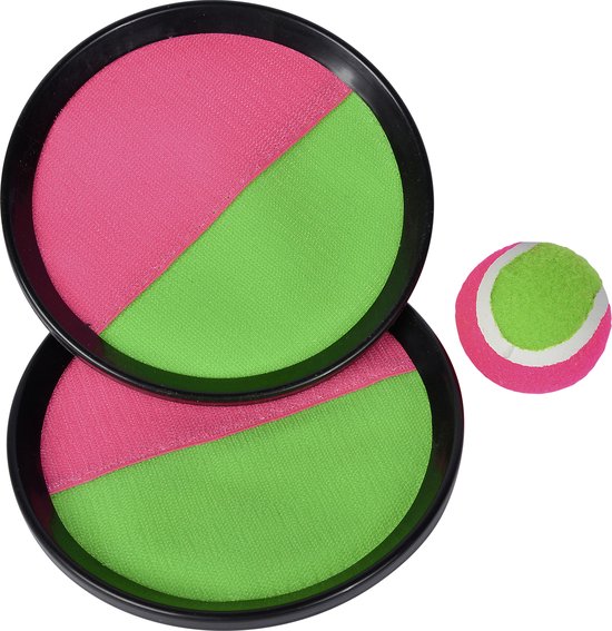 Twee ronde klittenband rackets met roze en groene vlakken, naast een roze/groene tennisbal met witte band.
