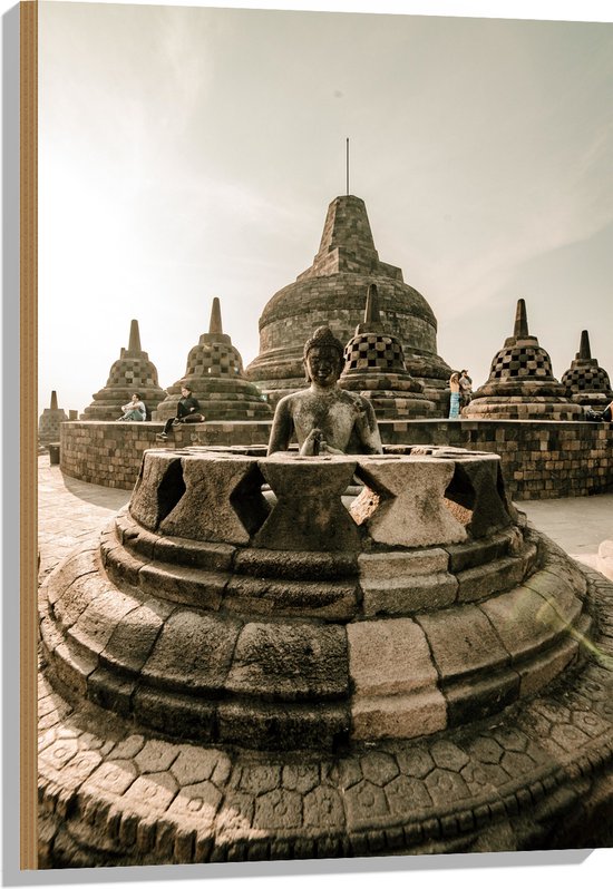 Hout - Beelden bij Borobudur Tempel in IndonesiË - 60x90 cm - 9 mm dik - Foto op Hout (Met Ophangsysteem)