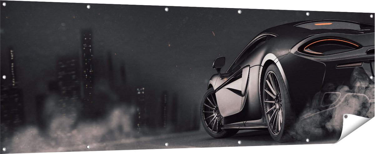 Gards Tuinposter Zwarte Sportwagen Auto nabij een Stad - 210x70 cm - Tuindoek - Tuindecoratie - Wanddecoratie buiten - Tuinschilderij Multikleur