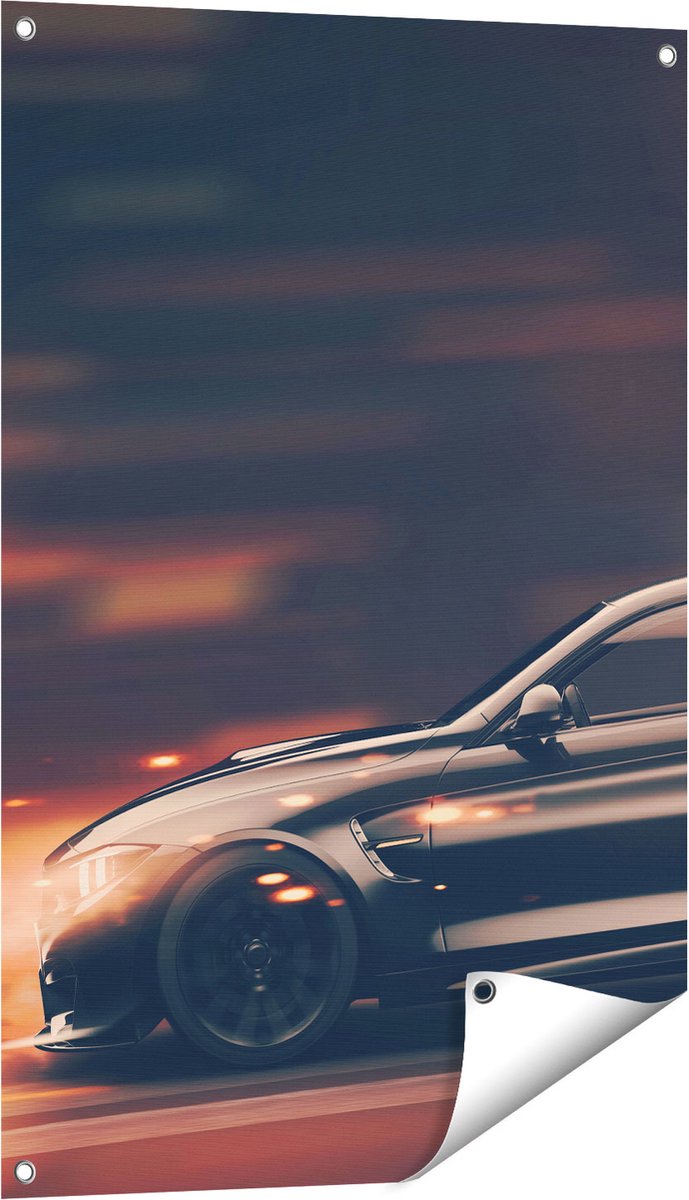 Gards Tuinposter Zwarte Sportwagen Auto met Vlammen - 60x90 cm - Tuindoek - Tuindecoratie - Wanddecoratie buiten - Tuinschilderij Multikleur