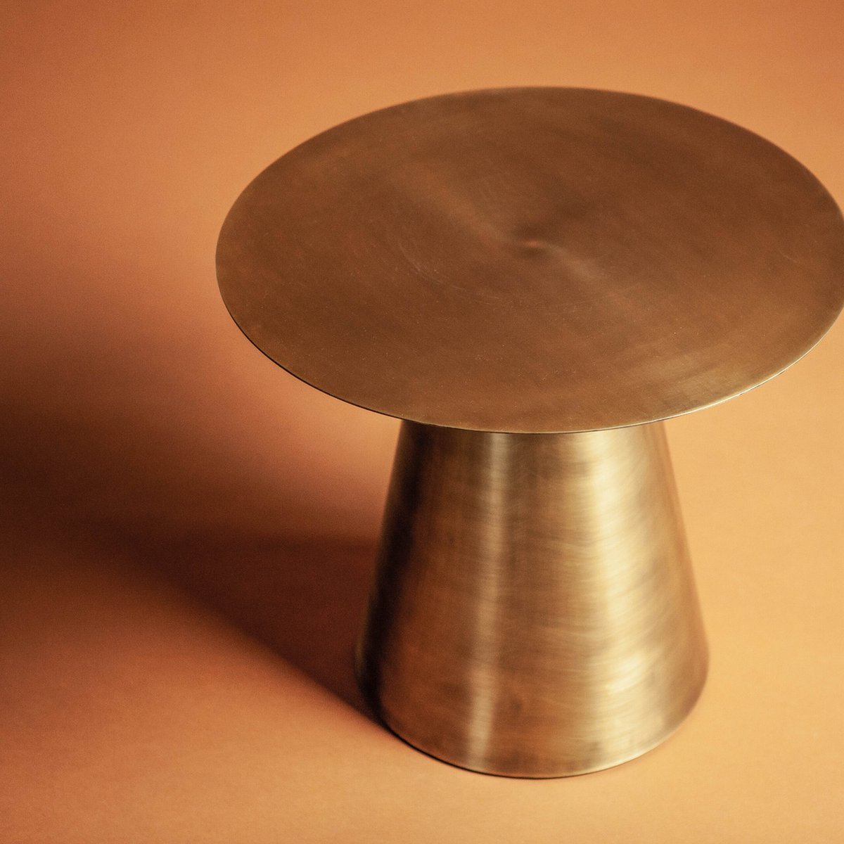 Meubelplaats Bijzettafel Mastic | BY-BOO 210083 Goud