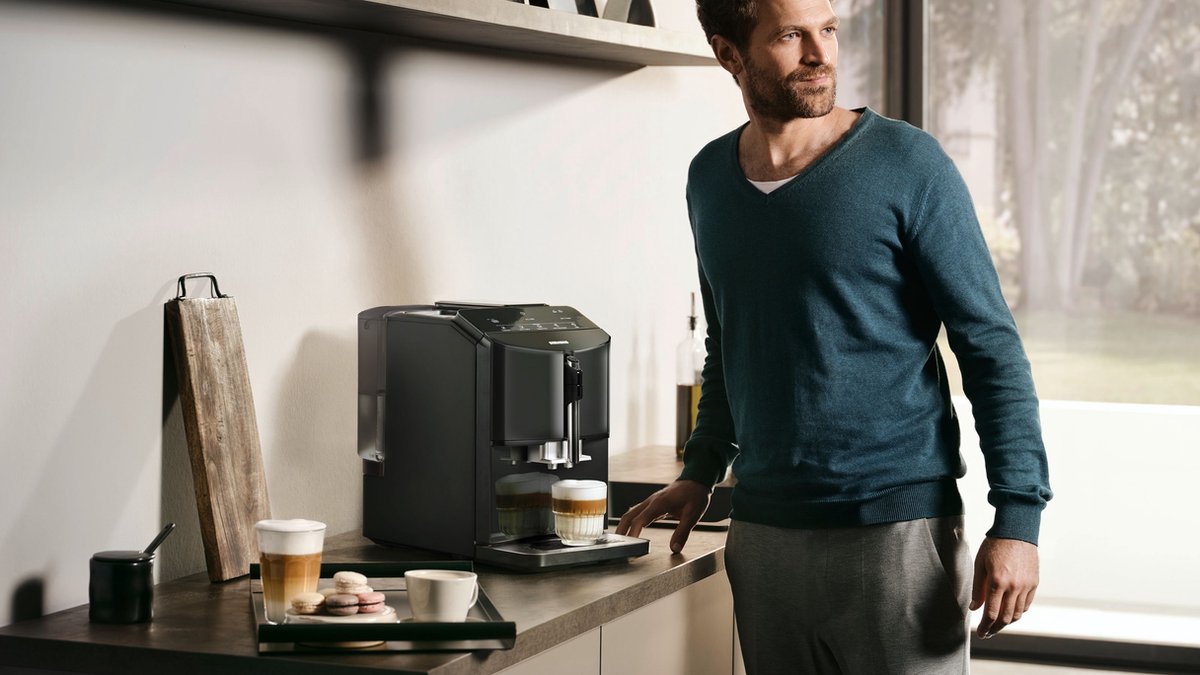Siemens EQ300 - TF301E09 - Volautomatische espressomachine - 1.4L waterreservoir - Zwart — afbeelding 6