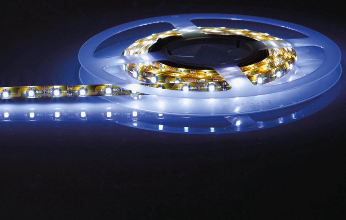 Sortimo® LED-Strip LED-S 2000 Ref.Nr.: 801018096 12V 2m 4000K 2 x 2 meter aansluit kabel aan beide kanten. geschikt voor voertuigen