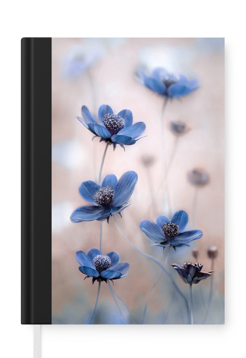 Notitieboek - Schrijfboek - Cosmos - Bloemen - Natuur - Blauw - Notitieboekje klein - A5 formaat - Schrijfblok