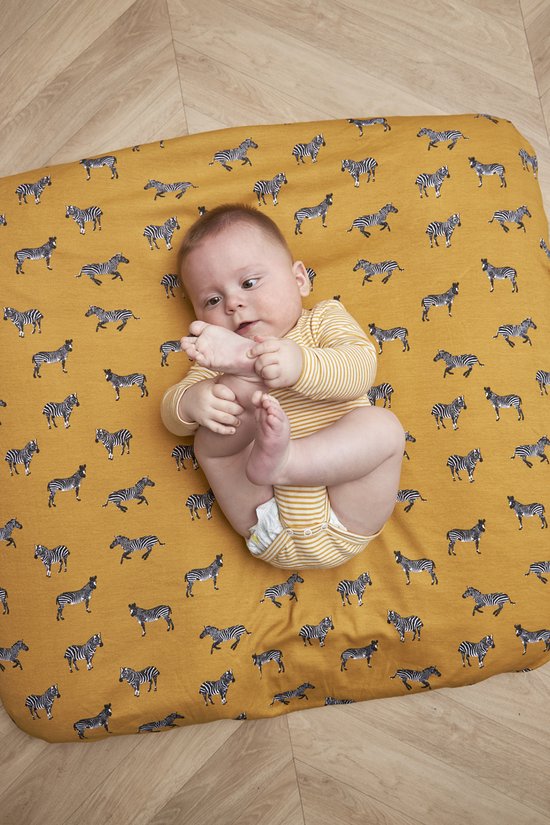 Meyco Baby Zebra Animal aankleedkussenhoes - honey gold - 85x75cm — afbeelding 2