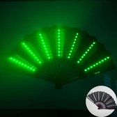 T.O.M. Festival led waaier - extra groot 33 cm! - Groen - incl. 23A 12V batterij - Rave - waaier- ventilator- waaier met led verlichting - lichtgevende Waaier