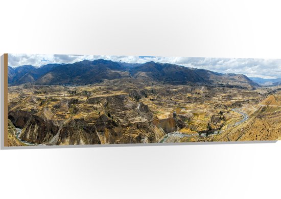 WallClassics - Hout - Uitzicht over Bergen in Peru - 150x50 cm - 9 mm dik - Foto op Hout (Met Ophangsysteem)