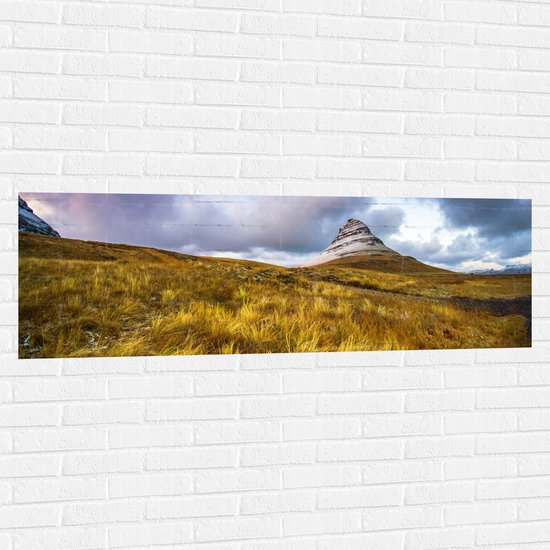 Muursticker - Kirkjuffel Berg in IJsland - 150x50 cm Foto op Muursticker