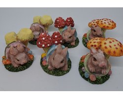 paasdecoratie 6 paasbeeldjes decoratie paashazen met paddestoelen pasen