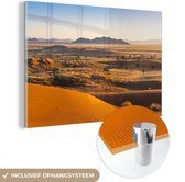 MuchoWow® Glasschilderij 90x60 cm - Schilderij acrylglas - Namibwoestijn tijdens zonsopkomst - Foto op glas - Schilderijen