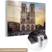 MuchoWow® Glasschilderij 90x60 cm - Schilderij acrylglas - Notre-Dame in Parijs tijdens een schemering - Foto op glas - Schilderijen