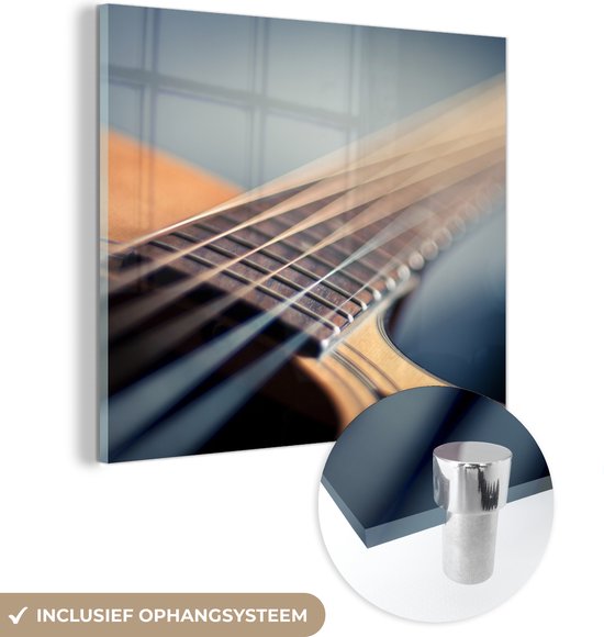 MuchoWow® Glasschilderij 90x90 cm - Schilderij acrylglas - Close up van de snaren van een Akoestische gitaar - Foto op glas - Schilderijen