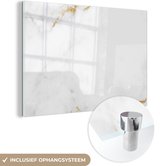 MuchoWow® Glasschilderij 90x60 cm - Schilderij acrylglas - Marmer - Goud - Wit - Luxe - Foto op glas - Schilderijen