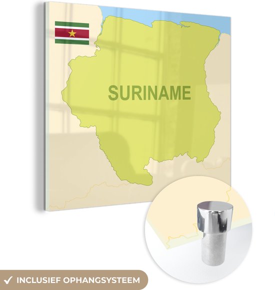 MuchoWow® Glasschilderij 20x20 cm - Schilderij acrylglas - De kaart van Suriname geïllustreerd met de vlag ernaast - Foto op glas - Schilderijen