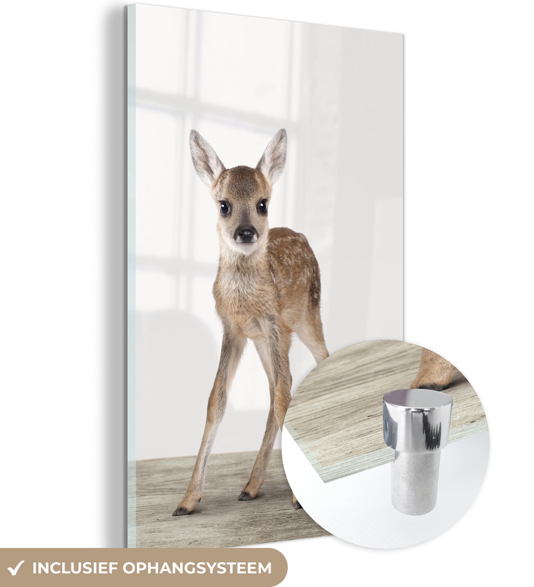 MuchoWow® Glasschilderij 40x60 cm - Schilderij acrylglas - Hert - Baby hert - Dieren - Meisjes - Jongens - Kinderen - Foto op glas - Schilderijen