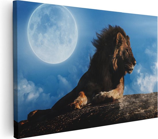 Artaza Canvas Schilderij Leeuw Tijdens Volle Maan - 120x80 - Groot - Foto Op Canvas - Wanddecoratie Woonkamer