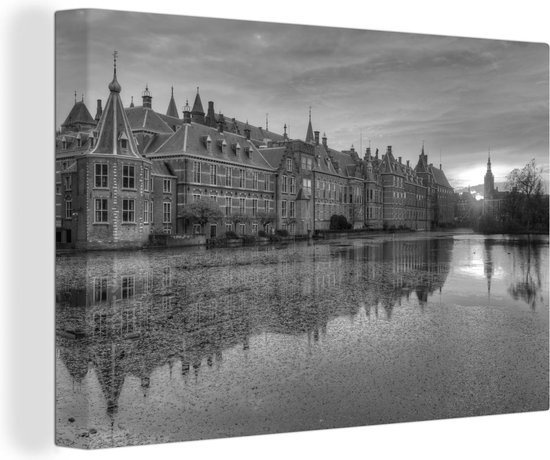 Canvas schilderij 140x90 cm - Wanddecoratie Het Binnenhof in Den Haag - zwart wit - Muurdecoratie woonkamer - Slaapkamer decoratie - Kamer accessoires - Schilderijen