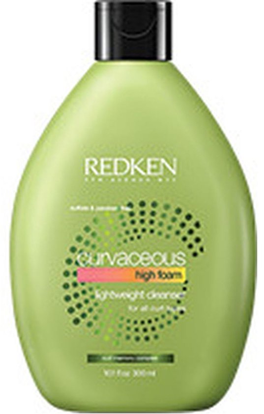 Lichtgroene fles met een zwarte dop. Redken Curvaceous high foam shampoo.