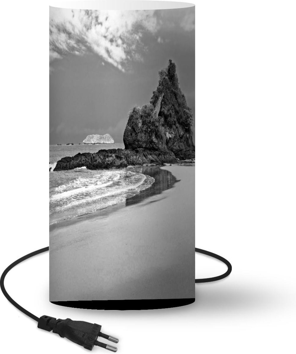 Lamp - Nachtlampje - Tafellamp slaapkamer - Paradijs op het strand van Costa Rica in zwart wit - 54 cm hoog - Ø24.8 cm - Inclusief LED lamp
