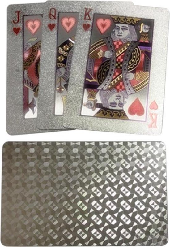 Thumbnail van een extra afbeelding van het spel Knibe® Waterdichte Speelkaarten Zilver - Kaarten - Waterbestendig - Poker - Blackjack - Patience - Spelletjes - Kaarten Truukjes - Outdoor - Kaarten Set - Plastic Zilverfolie