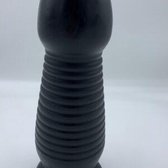 XXLTOYS - Ribble boy - XXL Plug - Anale Plug met enorme Inbrenglengte 22 cm  x 8 cm  - Dia kop 7 cm  - Mega size Butt plug 26 cm - zwart