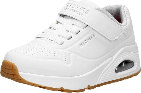 Witte sneaker met klittenbandsluiting, veters en gummi zool met luchtkussens.
