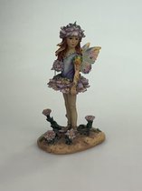 Elfje ( Summer Flower Faerie) met paarse bloemen ( By Christine Haworth Leonardo Collection)