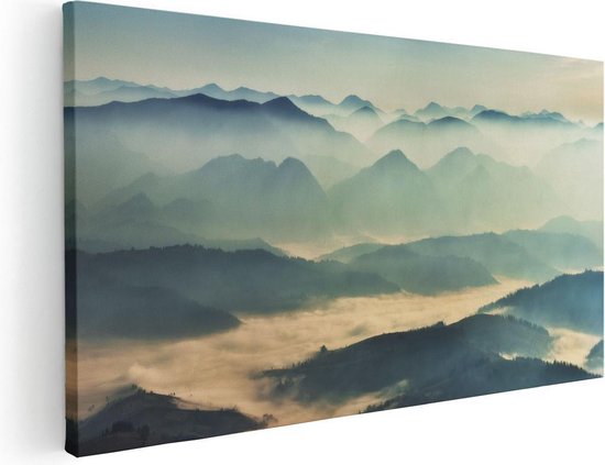 Artaza Canvas Schilderij Heuvel Landschap Tijdens De Mist - 120x60 - Groot - Foto Op Canvas - Canvas Print