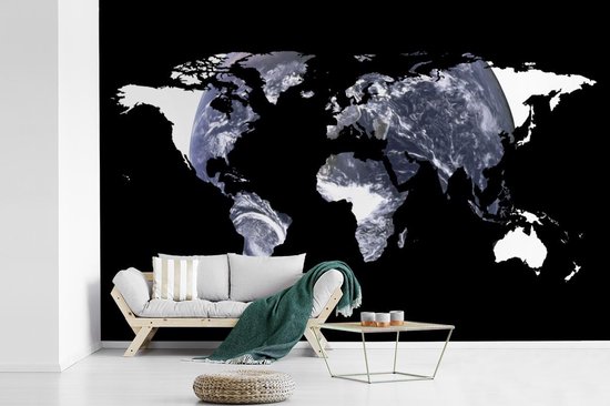 Behang - Fotobehang Wereldkaart - Zwart - Wit - Wereldbol - Breedte 525 cm x hoogte 350 cm