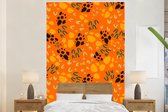 Behang - Fotobehang Oranje - Sporen - Patroon - Breedte 145 cm x hoogte 220 cm