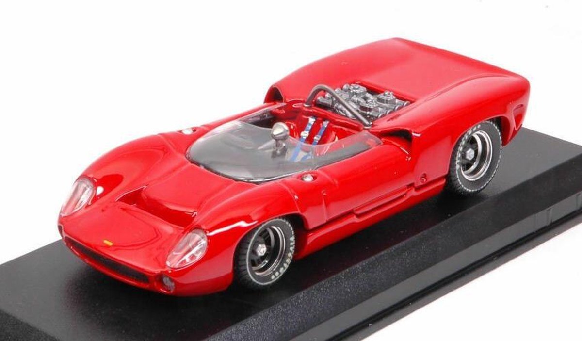 De 1:43 Diecast Modelcar van de Lola T70 Spider Prova van 1956 in Red. De fabrikant van het schaalmodel is Best-Models. Dit model is alleen online verkrijgbaar