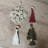 Kersthangers | Kerstpakket | Set van 4 stuks | Macramé | Kerstversiering | Kerstboom | Sneeuwvlokjes | Tassels | Hangers | Wandversiering | Versiering | Kerst | Kerstmis | Decorati