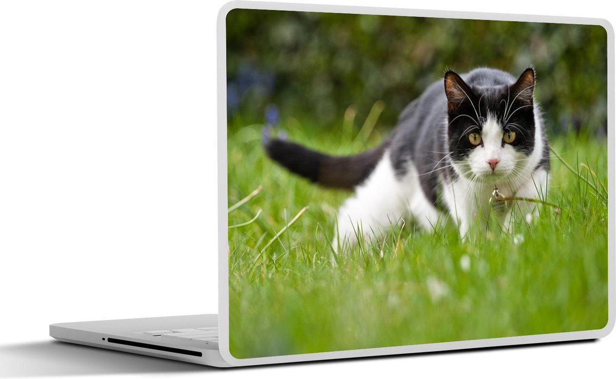 Laptop sticker - 10.1 inch - Kat - Gras - Zwart - Wit - Meisjes - Kinderen - Jongens - Kids - 25x18cm - Laptopstickers - Laptop skin - Cover