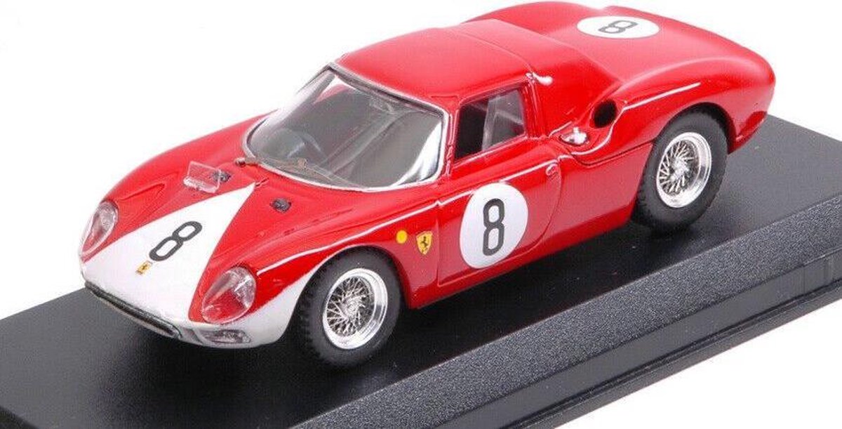 De 1:43 Diecast Modelcar van de Ferrari 250 LM #8 van de 12H Reims van 1964. De coureurs waren J. Surtees en L. Bandini. De fabrikant van het schaalmodel is Best Model. Dit model is alleen online verkrijgbaar