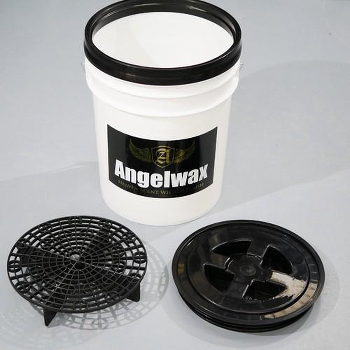 Angelwax 20 liter bucket grittgard cover